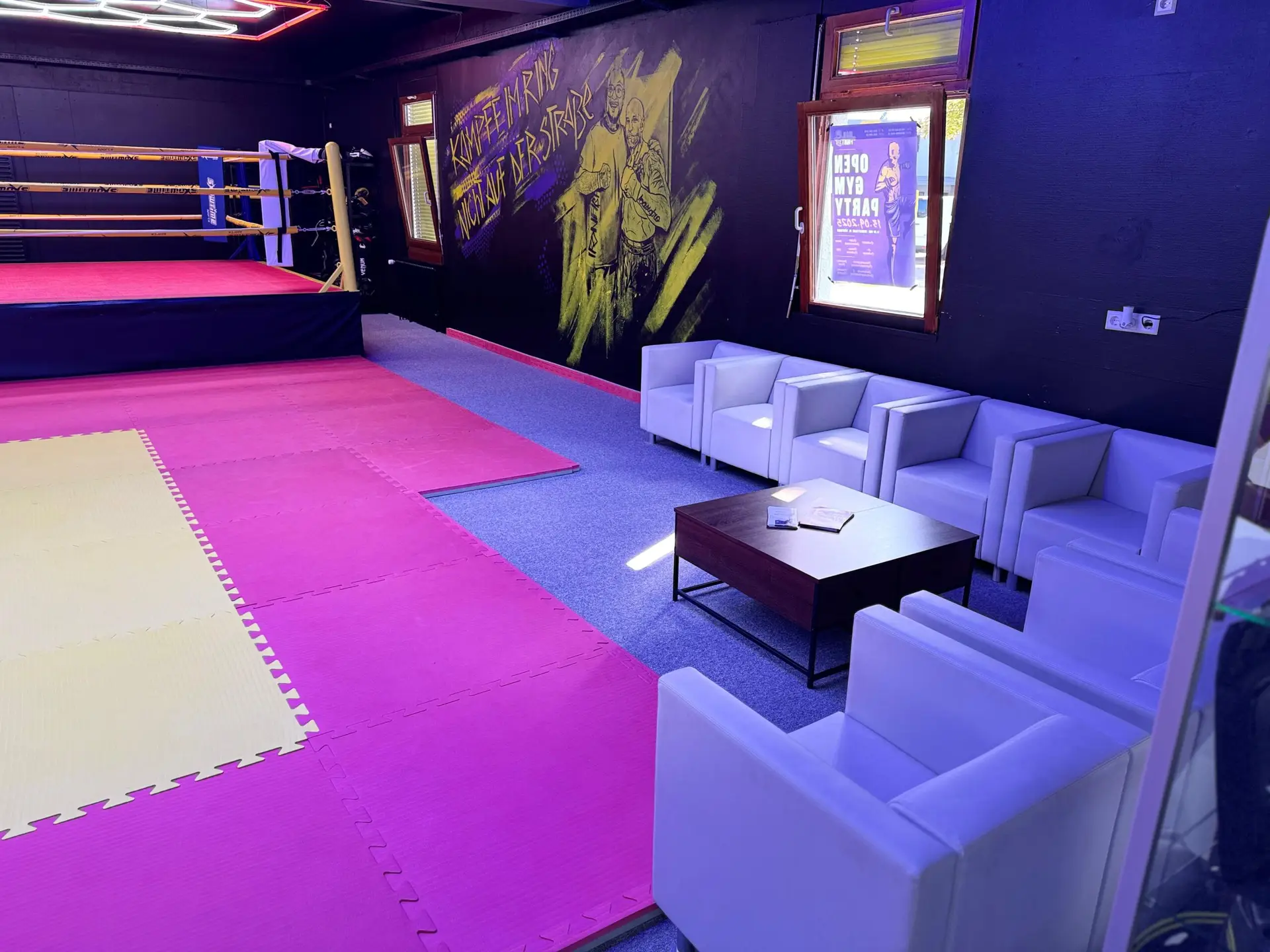 Iron Fight Gym Nürtingen Sitzgelegenheiten